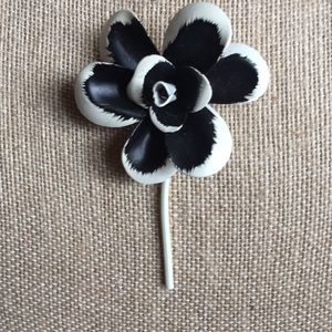 Black & White Painted Flower Pin